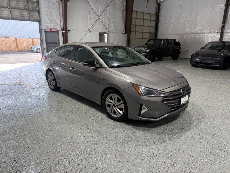 Used 2020 Hyundai Elantra Value Edition w/ Cargo Package (C1) FWD image 1