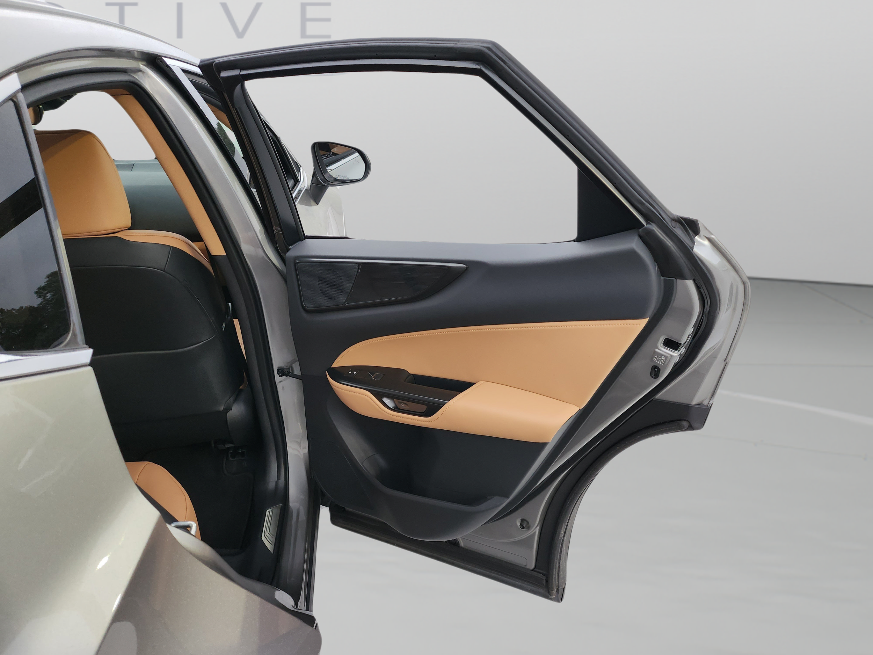 Certified 2025 Lexus NX 250 FWD w/ Accessory Package (2T) image 22