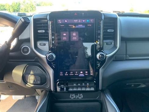 Used 2026 RAM 2500 Big Horn AWD/4WD image 32