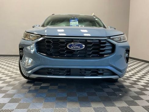 Used 2023 Ford Escape ST-Line Elite AWD/4WD image 3