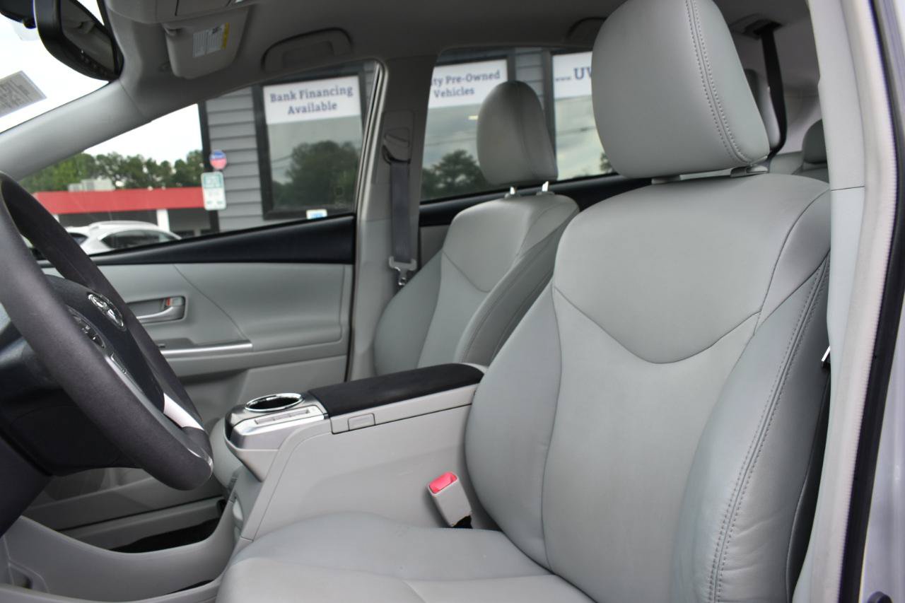 Used 2012 Toyota Prius V Five FWD image 25