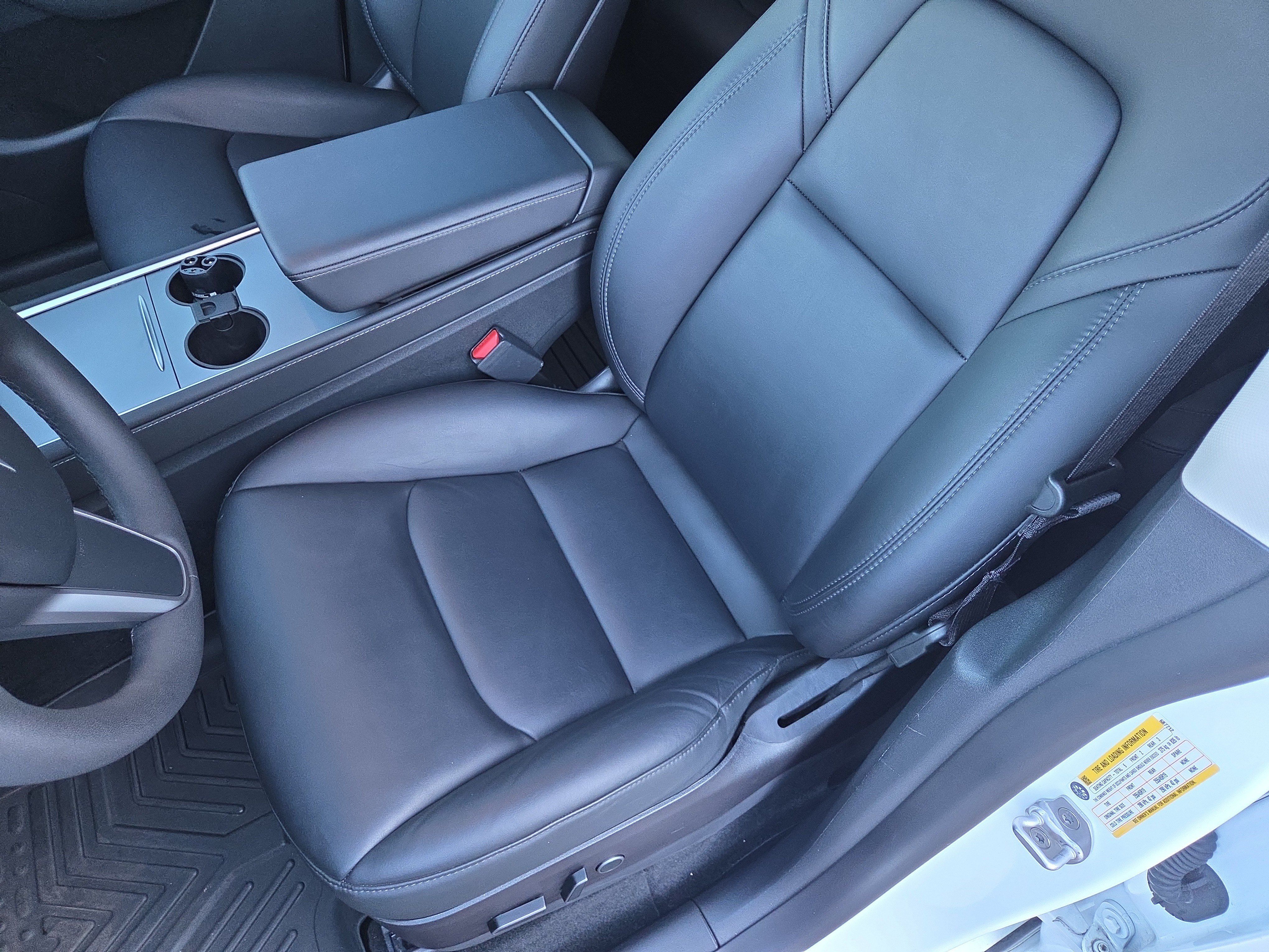 Used 2023 Tesla Model Y AWD image 14
