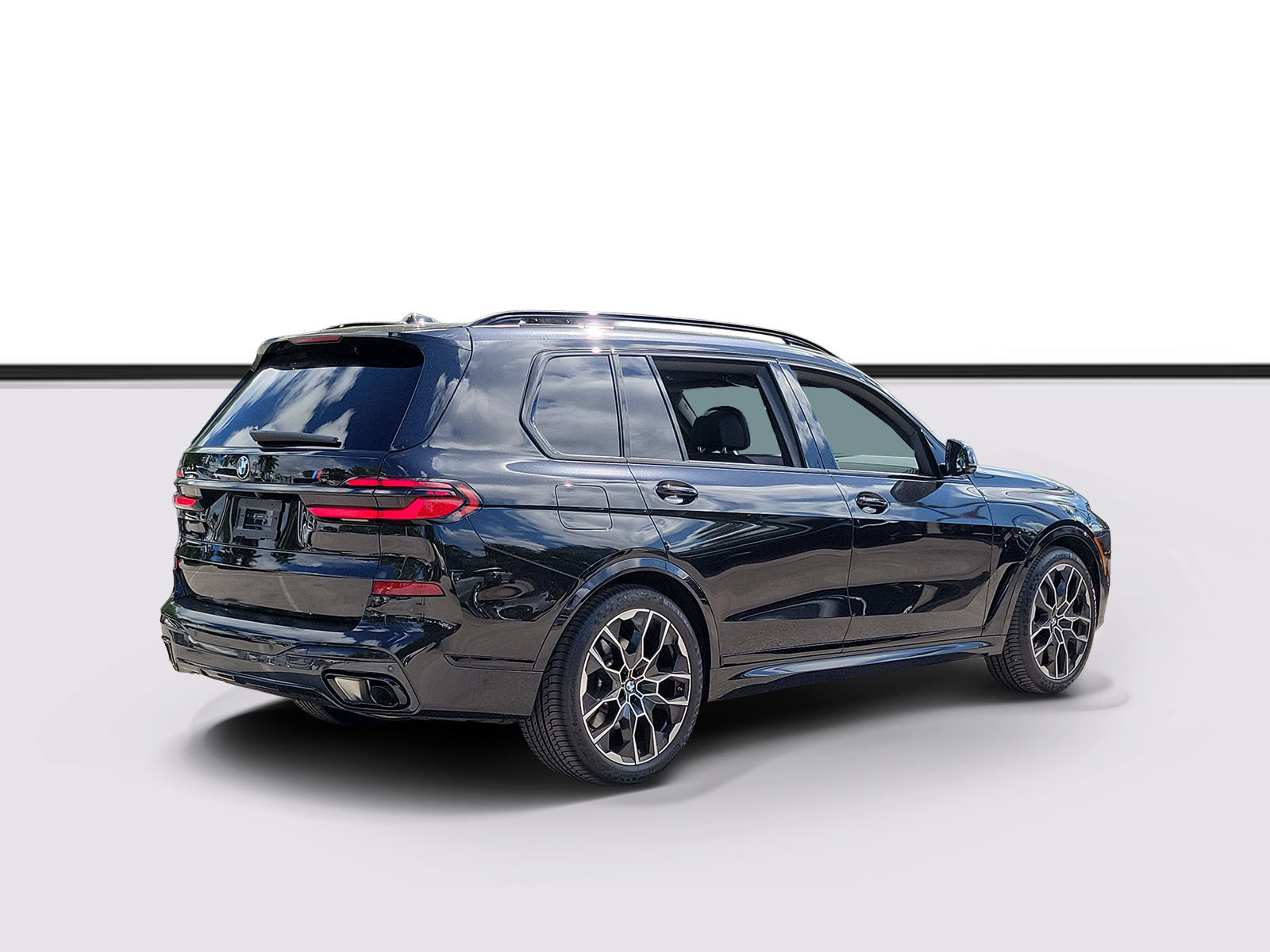 Used 2027 BMW X7 xDrive40i w/ M Sport Package AWD/4WD image 3