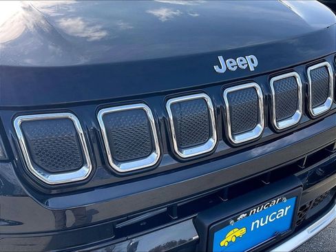 Used 2022 Jeep Compass Limited AWD/4WD image 28