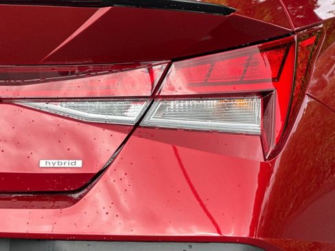 Used 2025 Hyundai Elantra SEL FWD image 26