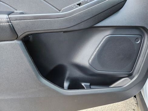 Used 2025 Ford Escape Platinum image 17