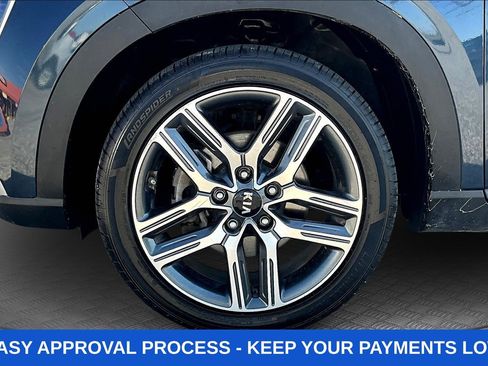 Used 2022 Hyundai Venue Limited FWD image 37
