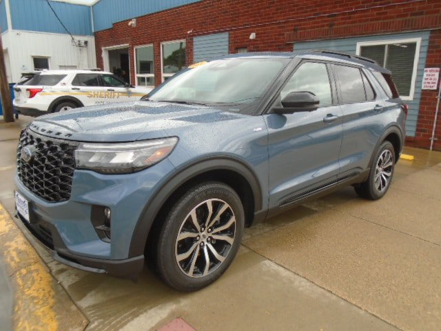 New 2026 Ford Explorer ST-Line AWD/4WD image 1