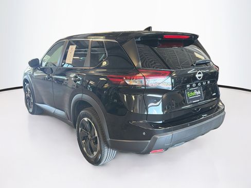 Used 2025 Nissan Rogue SV AWD/4WD image 5