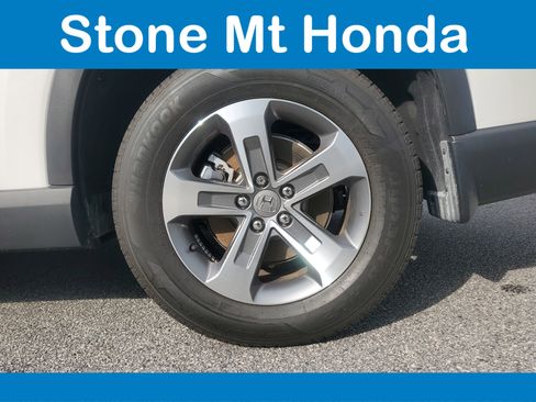 Used 2025 Honda Pilot EX-L image 11