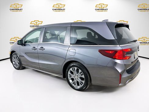 Used 2025 Honda Odyssey Touring image 5