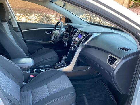 Used 2014 Hyundai Elantra GT FWD image 47