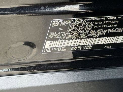 Certified 2025 Toyota RAV4 XLE Premium FWD image 28