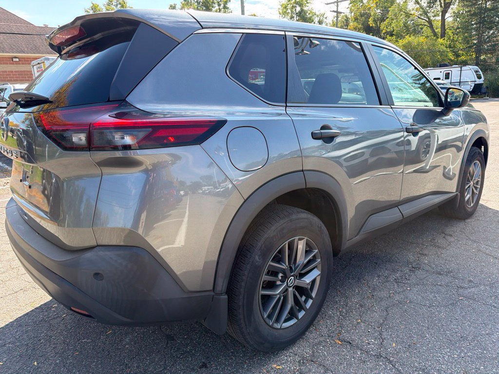 Used 2021 Nissan Rogue S FWD image 5