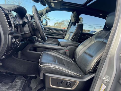 Used 2020 RAM 1500 Limited image 16