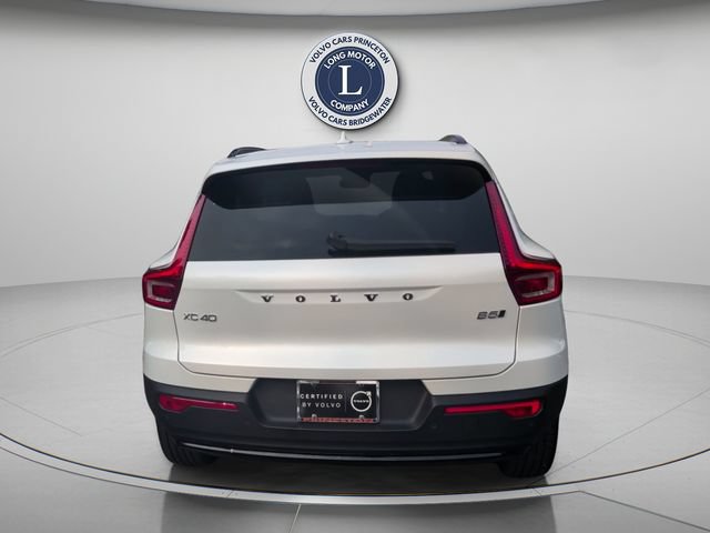 Certified 2024 Volvo XC40 B5 Plus w/ Protection Package Premier AWD/4WD image 6