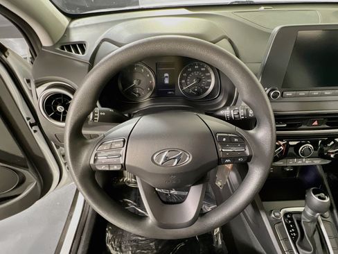 Used 2023 Hyundai Kona SE AWD/4WD image 11