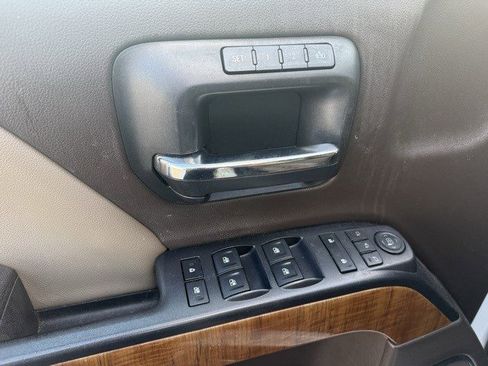 Used 2015 GMC Sierra 1500 SLT w/ SLT Crew Cab Value Package image 13