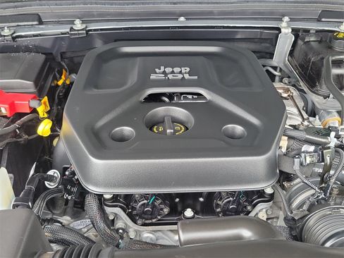 Used 2022 Jeep Wrangler Unlimited Rubicon 4xe w/ Cold Weather Group image 26