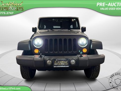 Used 2014 Jeep Wrangler Unlimited Sport w/ Quick Order Package 24S AWD/4WD image 2