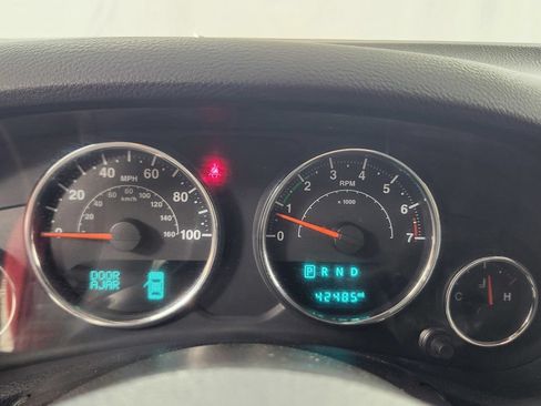 Used 2018 Jeep Wrangler Sport AWD/4WD image 18
