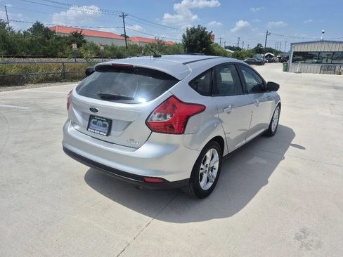 Used 2013 Ford Focus SE FWD image 6