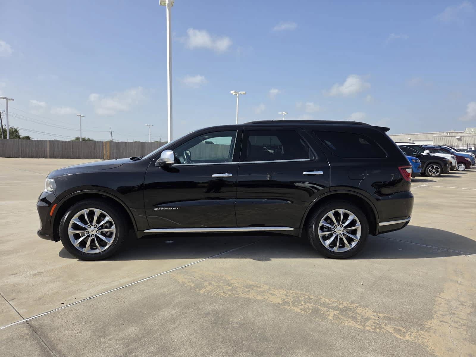 Used 2022 Dodge Durango Citadel RWD image 2