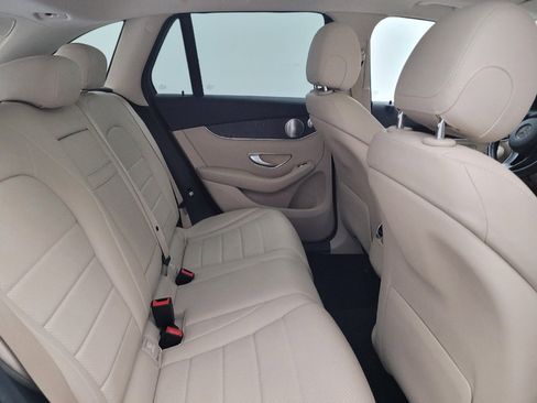 Used 2016 Mercedes-Benz GLC 300 4MATIC image 19