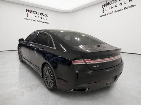 Used 2016 Lincoln MKZ w/ Equipment Group 300A Reserve FWD image 3
