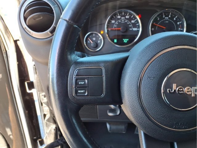 Used 2016 Jeep Wrangler Sport w/ Quick Order Package 24S AWD/4WD image 18