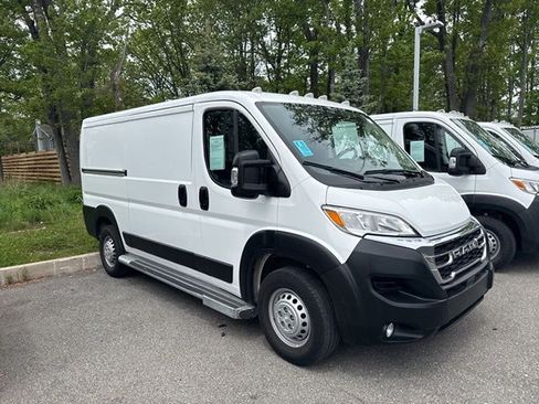 Used 2025 RAM ProMaster 2500 w/ U-Haul Equipment Group FWD image 10