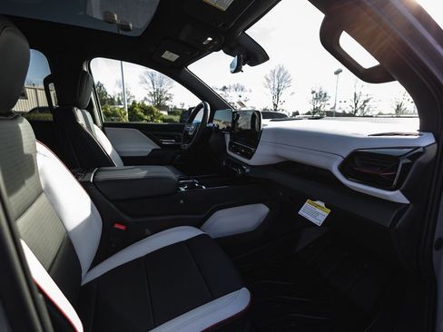 New 2025 Chevrolet Silverado EV RST image 25