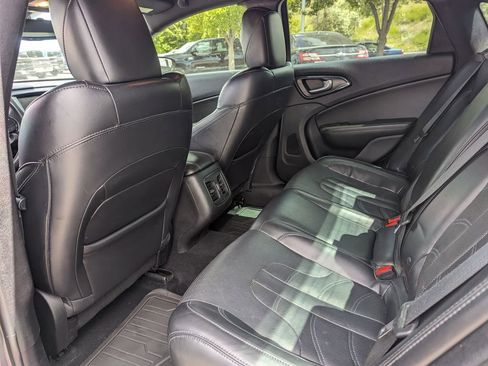 Used 2016 Chrysler 200 S w/ Navigation & Sound Group I image 31