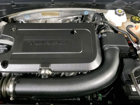 Used 2023 Buick Envision Avenir AWD/4WD image 10