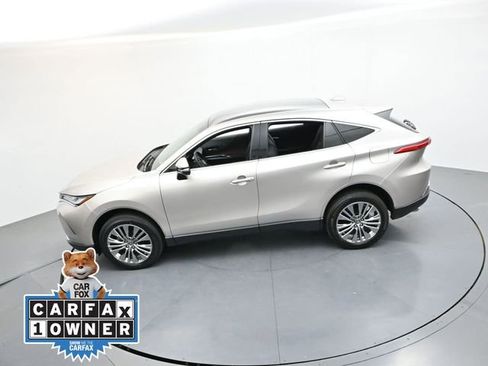 Used 2024 Toyota Venza Limited AWD/4WD image 25