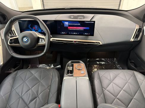 Used 2024 BMW iX M60 AWD/4WD image 13