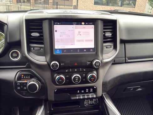 Used 2022 RAM 1500 Big Horn AWD/4WD image 42