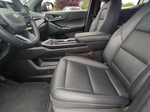 Used 2025 Chevrolet Equinox LT w/ Convenience Package II AWD/4WD image 16