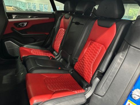 Used 2019 Lamborghini Urus AWD/4WD image 8