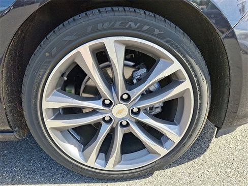 Used 2023 Chevrolet Malibu LT image 8