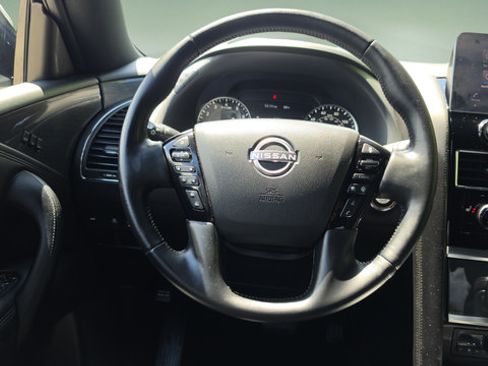 Used 2023 Nissan Armada SL w/ Midnight Edition Package AWD/4WD image 10