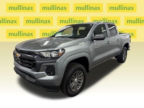 Used 2024 Chevrolet Colorado LT w/ LT Convenience Package RWD image 14