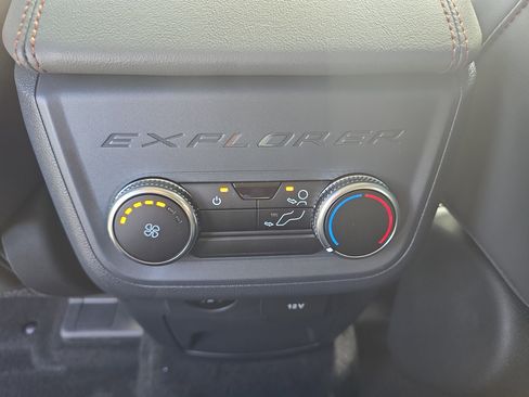 New 2026 Ford Explorer Active w/ Active Comfort Package AWD/4WD image 28