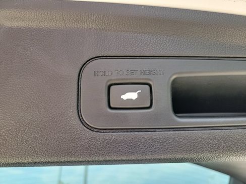 Used 2023 Acura MDX w/ Technology Package AWD/4WD image 21