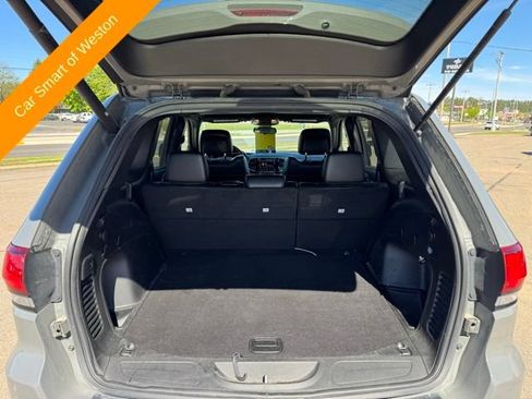 Used 2021 Jeep Grand Cherokee Laredo X AWD/4WD image 24