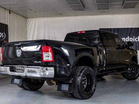 Used 2022 RAM 3500 Tradesman w/ Chrome Appearance Group image 8