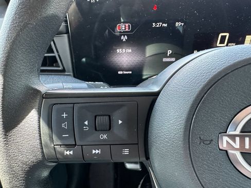 Used 2026 Nissan Kicks SV FWD image 22