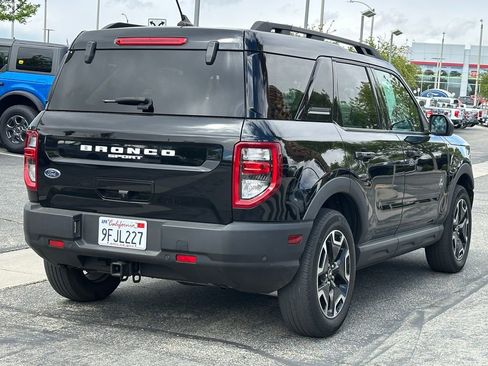 Used 2023 Ford Bronco Sport Outer Banks w/ Tech Package AWD/4WD image 7