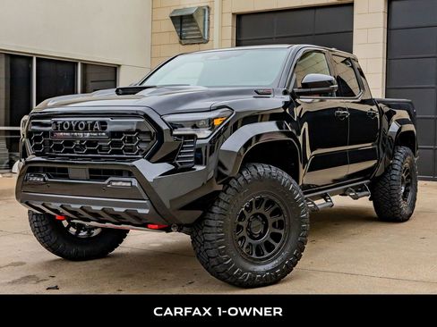 Used 2025 Toyota Tacoma TRD Pro w/ Tow Tech Package AWD/4WD image 5