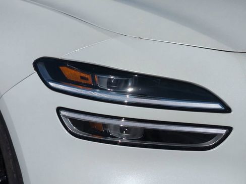 Used 2025 Genesis G70 3.3T Advanced w/ Sport Prestige Package image 9